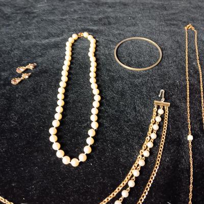 GOLD-TONE AND FAUX PEARL COSTUME JEWELRY