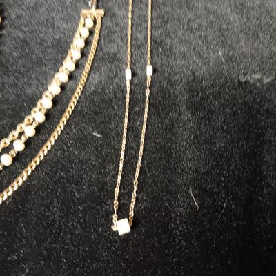 GOLD-TONE AND FAUX PEARL COSTUME JEWELRY