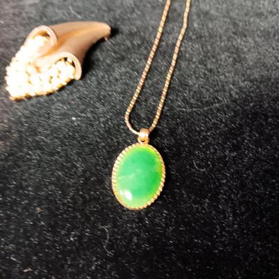 JADE COLORED PENDANTS AND EARRINGS PLUS FAUX PEARL BROOCH