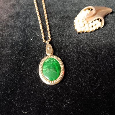JADE COLORED PENDANTS AND EARRINGS PLUS FAUX PEARL BROOCH