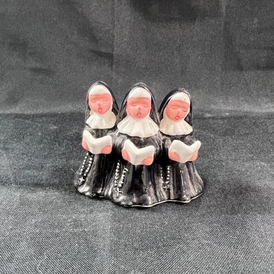 Lot 138 | Three Nuns | Early Department 56