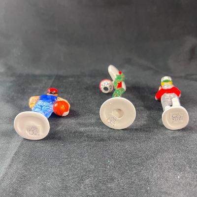 Lot 147 | Holiday Hoops