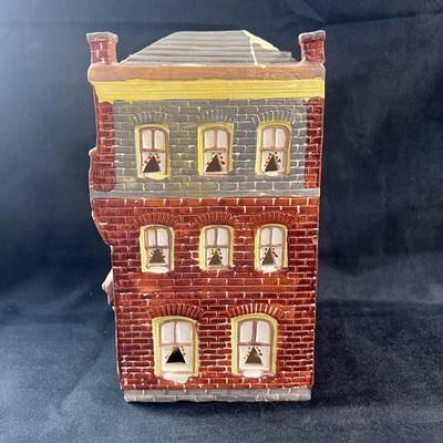 Lot 155 | Grocery - 1984