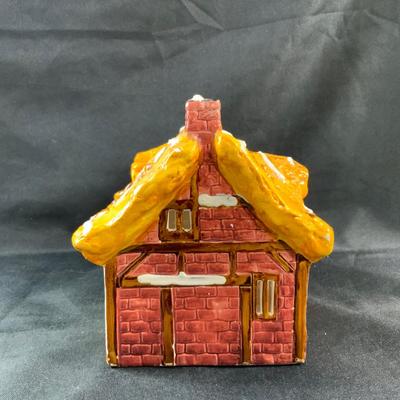 Lot 192 | English Cottage - 1982