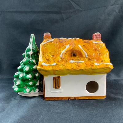 Lot 192 | English Cottage - 1982