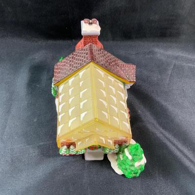 Lot 198 | Village Greenhouse