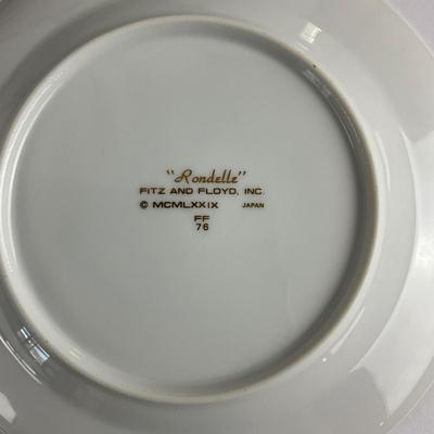 244 Set of 36pcs. Fitz & Floyd "Rondelle" China with Gold Plastic Chargers