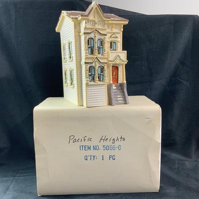 Lot 200 | Pacific Heights - 1988