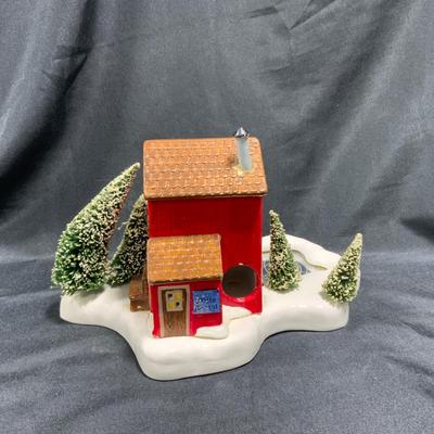 Lot 221 Warming House