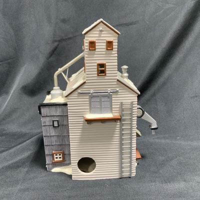 Lot 231 The Farmer’s Co-Op Granary