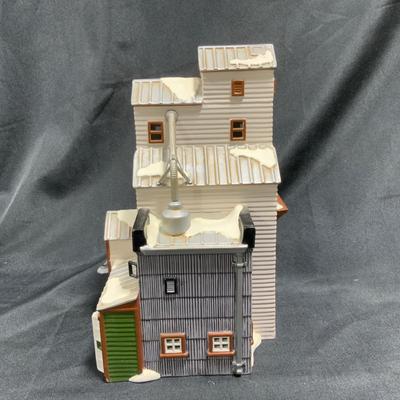 Lot 231 The Farmer’s Co-Op Granary