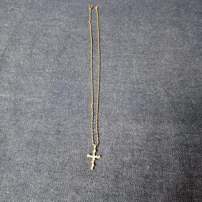 14K GOLD CROSS AND CHAIN