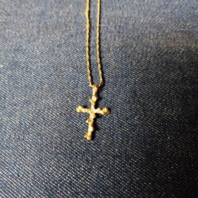 14K GOLD CROSS AND CHAIN