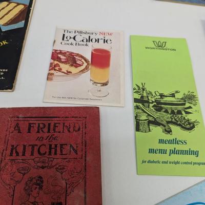 Vintage Recipe & Kitchen Pamphlets