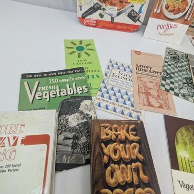 Vintage Recipe & Kitchen Pamphlets