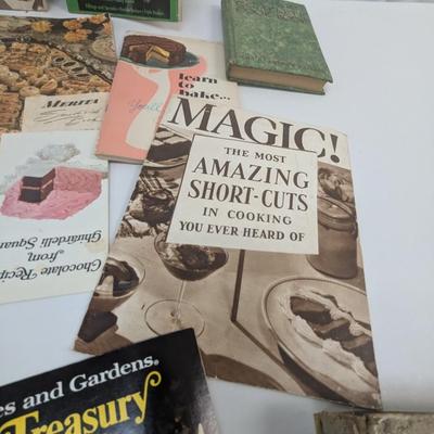 Vintage Recipe & Kitchen Pamphlets