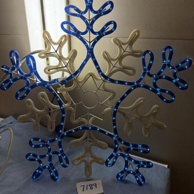 Outdoor snowflake