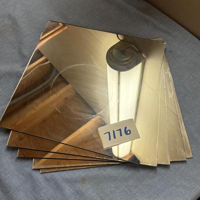 5 square mirror pieces