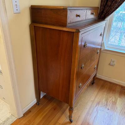 785 Vintage Mixed Woods Dresser