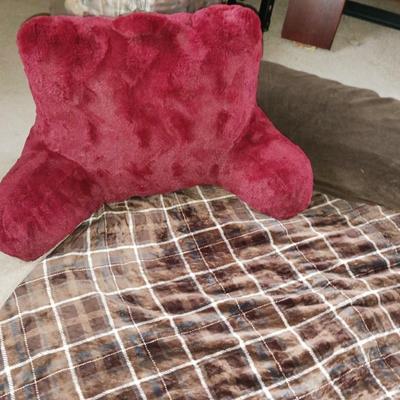 HEATED THROW BLANKET, BACKREST PILLOW, LUMBAR ROLL