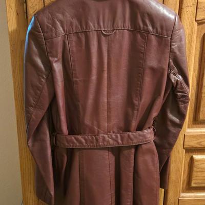 Vintage Etienne Aigner Ladies Leather Belted Short Trench Style Jacket