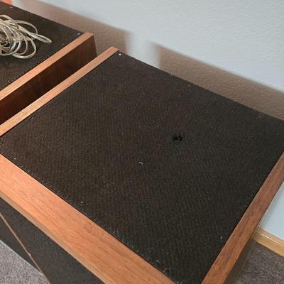 Set of BOSE Model 601 Cabinet Speakers
