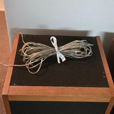 Set of BOSE Model 601 Cabinet Speakers