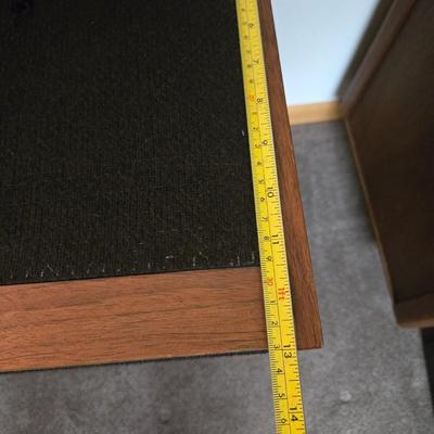 Set of BOSE Model 601 Cabinet Speakers