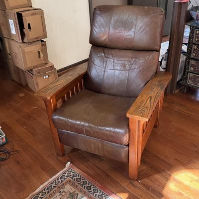 Lane Furniture Industries Leather Recliner (LR-DZ)