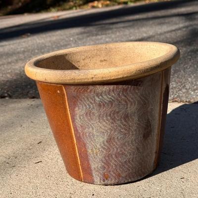 Four Matching Ceramic Pots (Y-DZ)