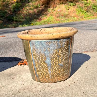 Four Matching Ceramic Pots (Y-DZ)