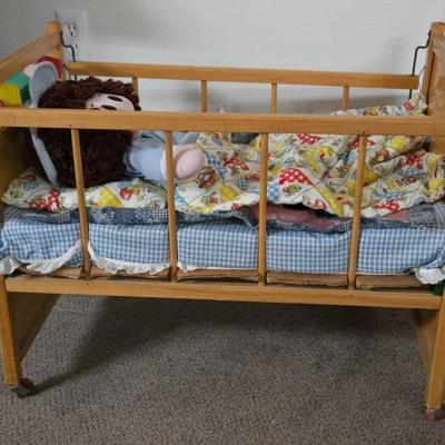 Vintage Whitney Bros. 1950s Doll Bed Crib
