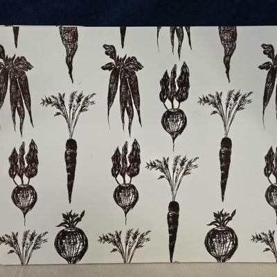 Cutting Boards and 2 Placemats
