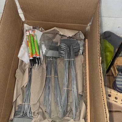 508 Misc LOT of Useful Garden Supplies