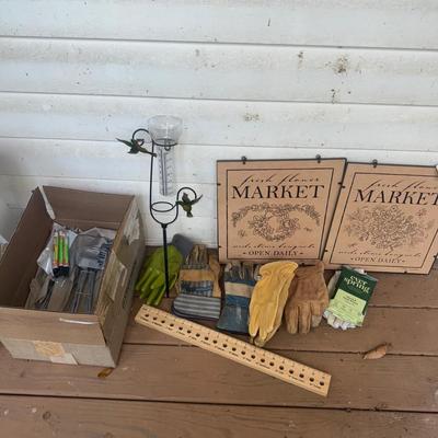 508 Misc LOT of Useful Garden Supplies