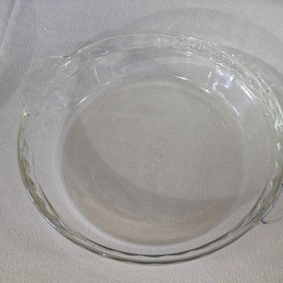 2 Pyrex Dishes - Mixing Bowl and Pie Plate