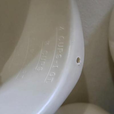 Nesting Plastic Mixing Bowls