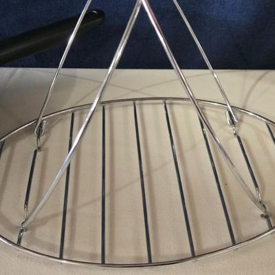 Pampered Chef Skillet and Roasting Rack