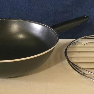 Pampered Chef Skillet and Roasting Rack