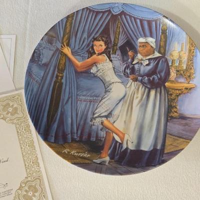'Mammy lacing Scarlett' Collector's Plate