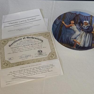 'Mammy lacing Scarlett' Collector's Plate