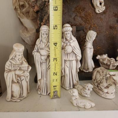 Vintage Ceramic Nativity Set 16 pieces
