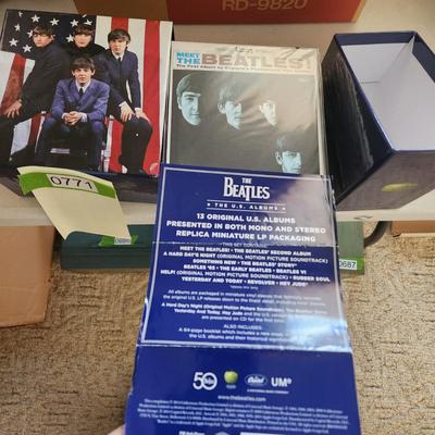 The Beatles The U.S. Albums Collection set 13 Replica Mini Albums CDs Booklet and More