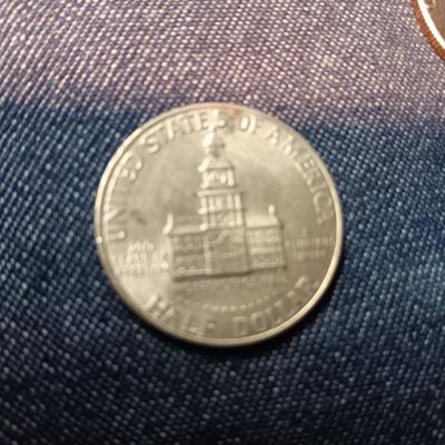 6 KENNEDY BICENTENNIAL HALF DOLLARS