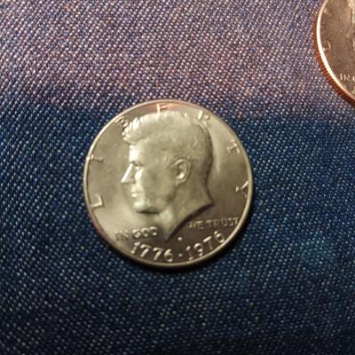 6 KENNEDY BICENTENNIAL HALF DOLLARS