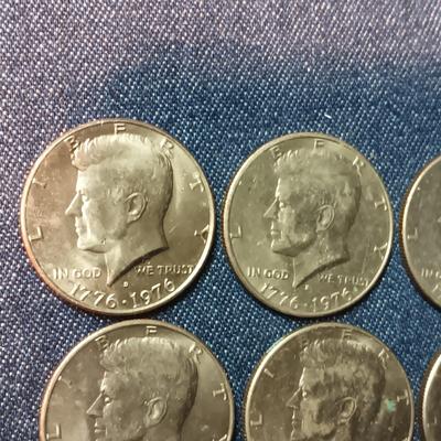 12 BICENTENNIAL KENNEDY HALF DOLLARS