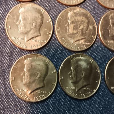 12 BICENTENNIAL KENNEDY HALF DOLLARS