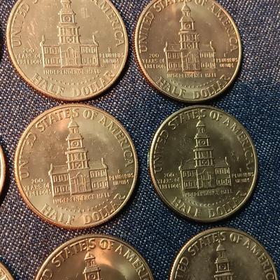 12 BICENTENNIAL KENNEDY HALF DOLLARS