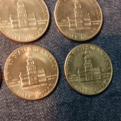 12 BICENTENNIAL KENNEDY HALF DOLLARS