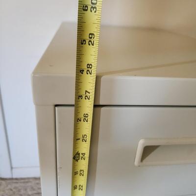 Hon Metal 3 Drawer File Cabinet on Casters
